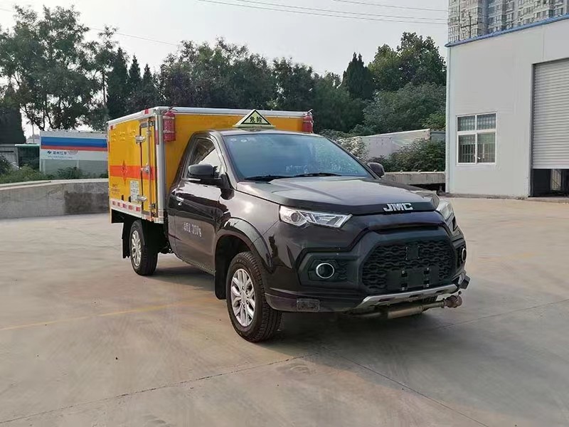 江鈴皮卡爆破器材運(yùn)輸車
