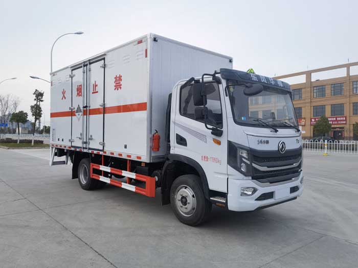東風華神5米2雜項危險物品廂式運輸車