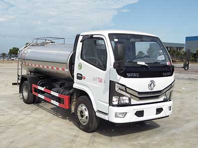 東風(fēng)多利卡5方鮮奶運(yùn)輸車