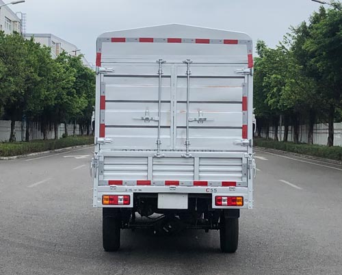 東風(fēng)牌倉(cāng)柵式運(yùn)輸車