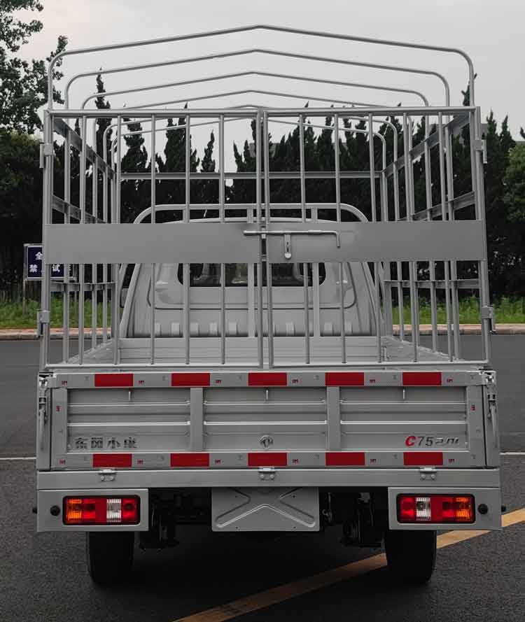 東風牌倉柵式運輸車