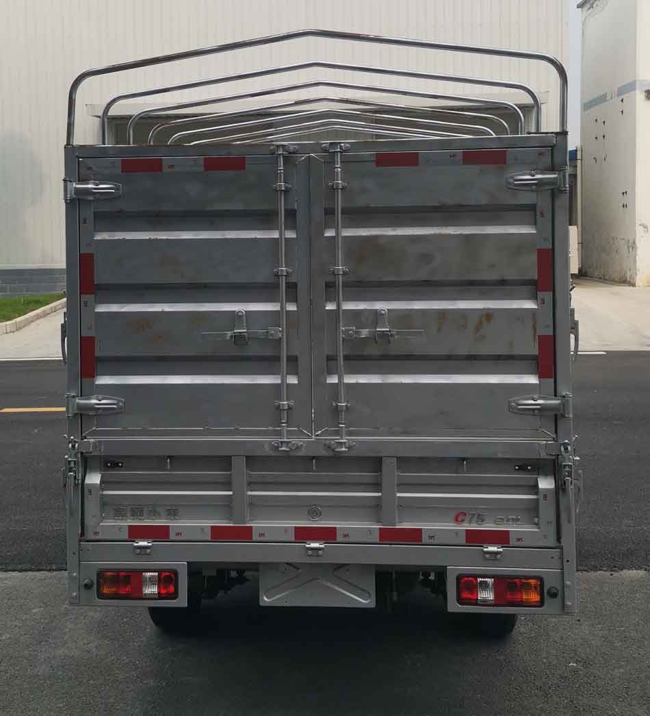 東風(fēng)牌倉柵式運(yùn)輸車